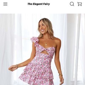 Hello Molly Ruffled Put floral dress pink